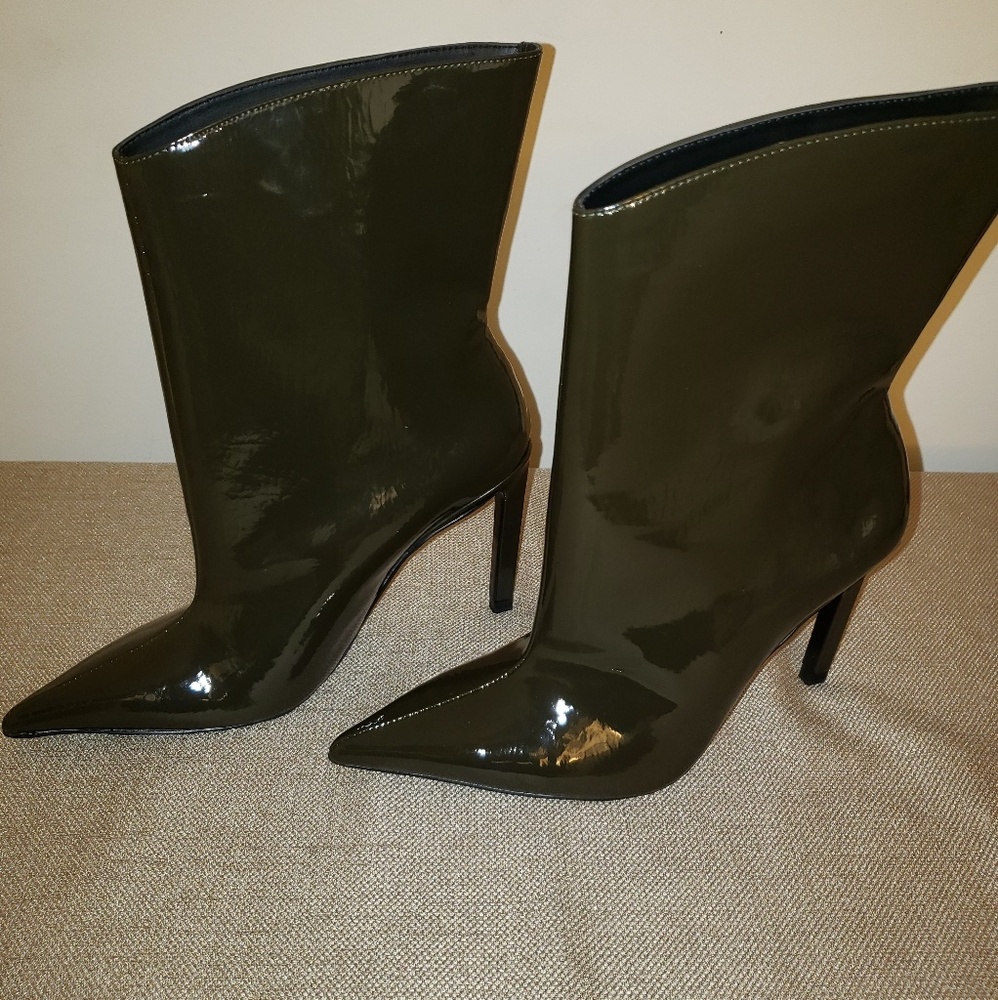 [Zara] Faux Patent Leather Ankle Boots -Sz 6.5 NWT